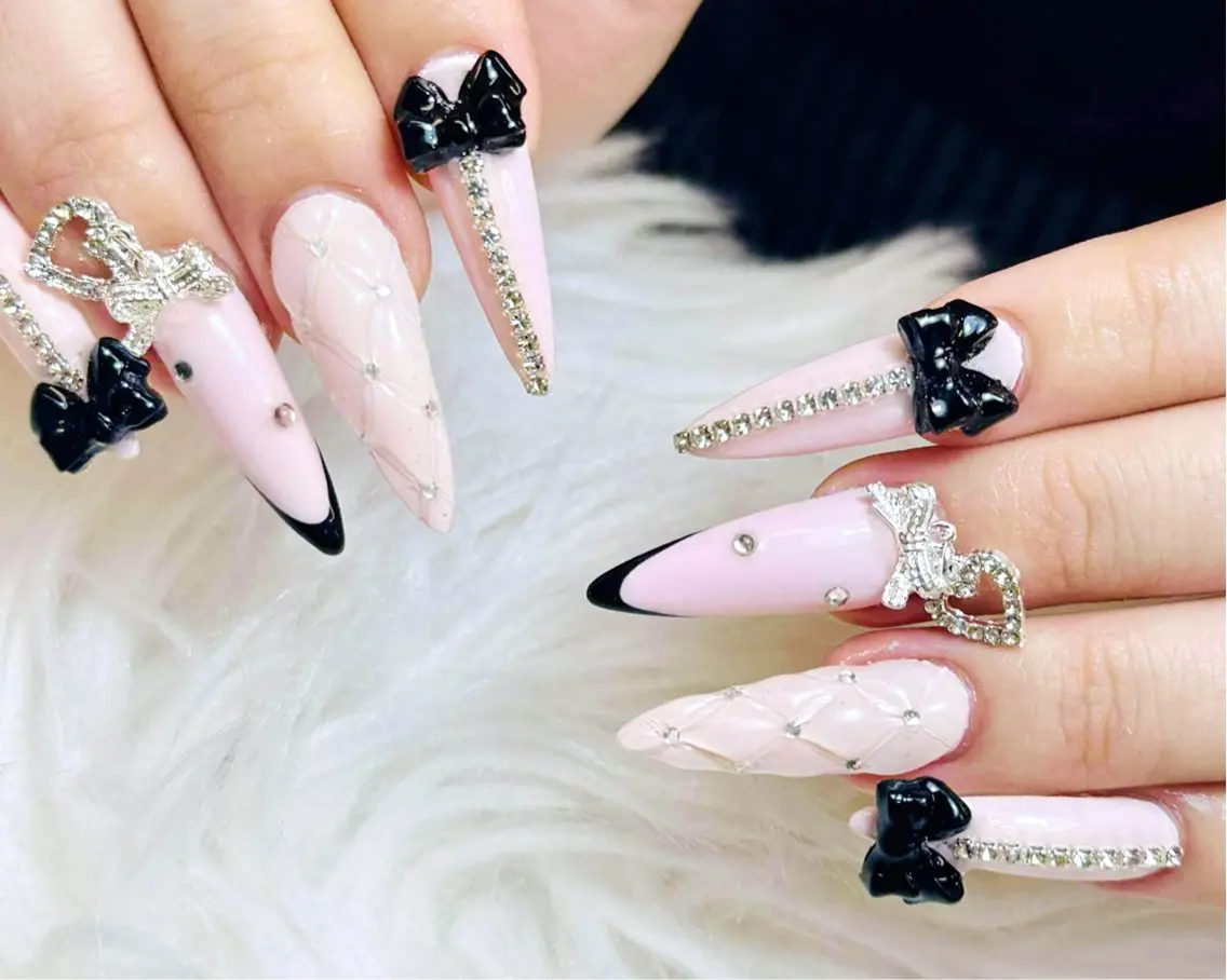 ネイル チークネイル 長さ出し フラッシュネイル フレンチネイル グラデーション ハンドネイル AN NAIL SALONのネイルデザイン