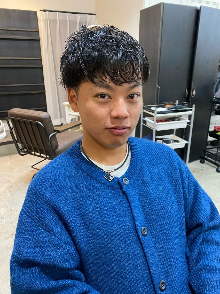ショート パーマ メンズ メンズパーマ 刈り上げ ショートヘア 志賀 あずみのヘアスタイル