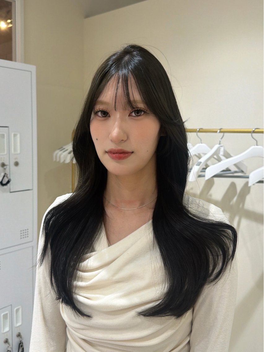 ロング カラー ケアカラー 透明感カラー ピンクカラー ローズカラー くびれヘア aku🩷韓国レイヤ ー暖色カラー🎀のヘアスタイル