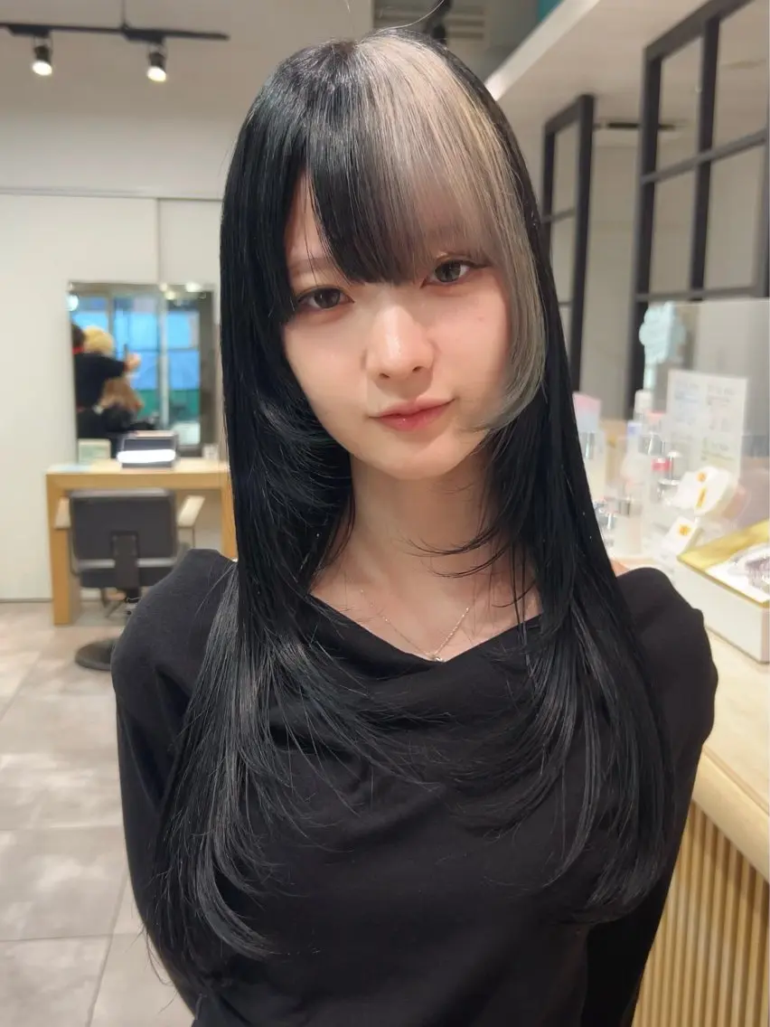 ロング カラー ブリーチ ダブルカラー イルミナカラー ブリーチなしカラー ボブ カット ヘアカラー トリートメント LUCK 本厚木店のヘアスタイル