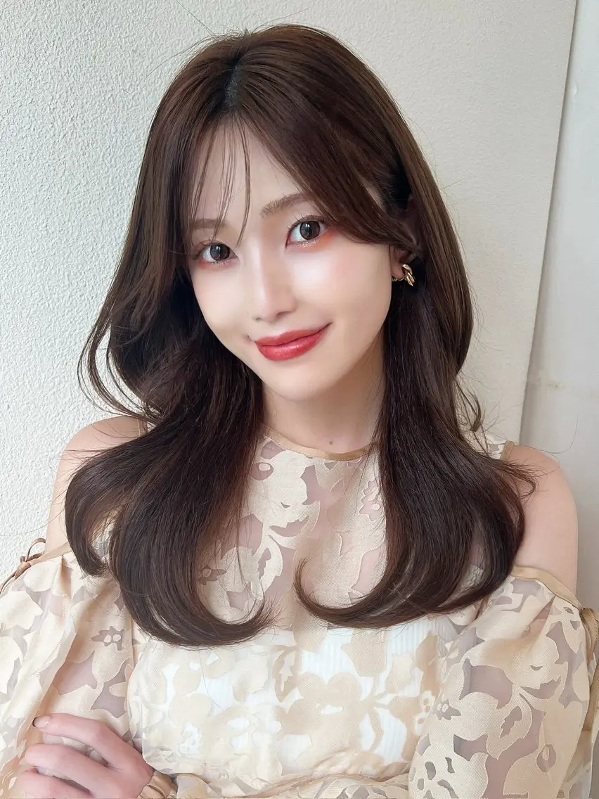 ロング 韓国風ヘア レイヤーカット カット ヘアカラー トリートメント 山﨑 翼のヘアスタイル