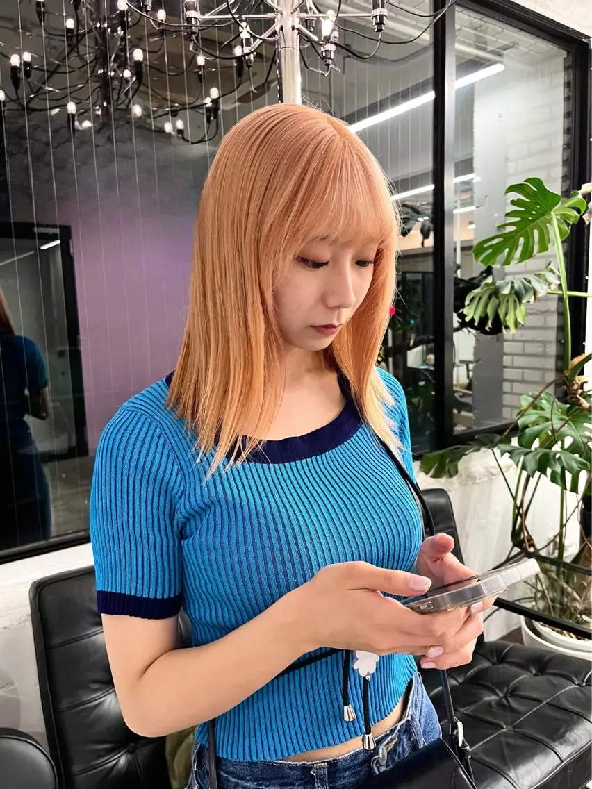 セミロング カラー ブリーチ ケアブリーチ ハイトーンカラー TOTA 唯一無二カラーのヘアスタイル