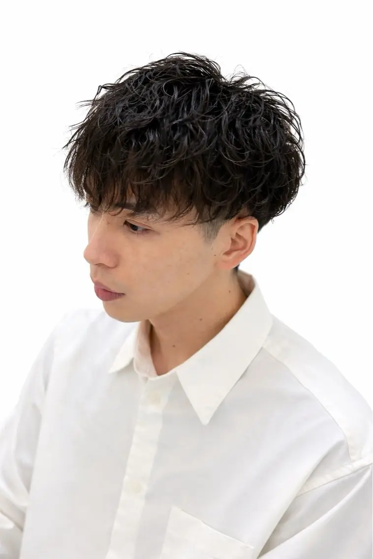 【minimo限定⁉️🉐半額キャンペーン🔥🔥】大好評の為延長✨️メンズカット＋パーマ🍀の写真