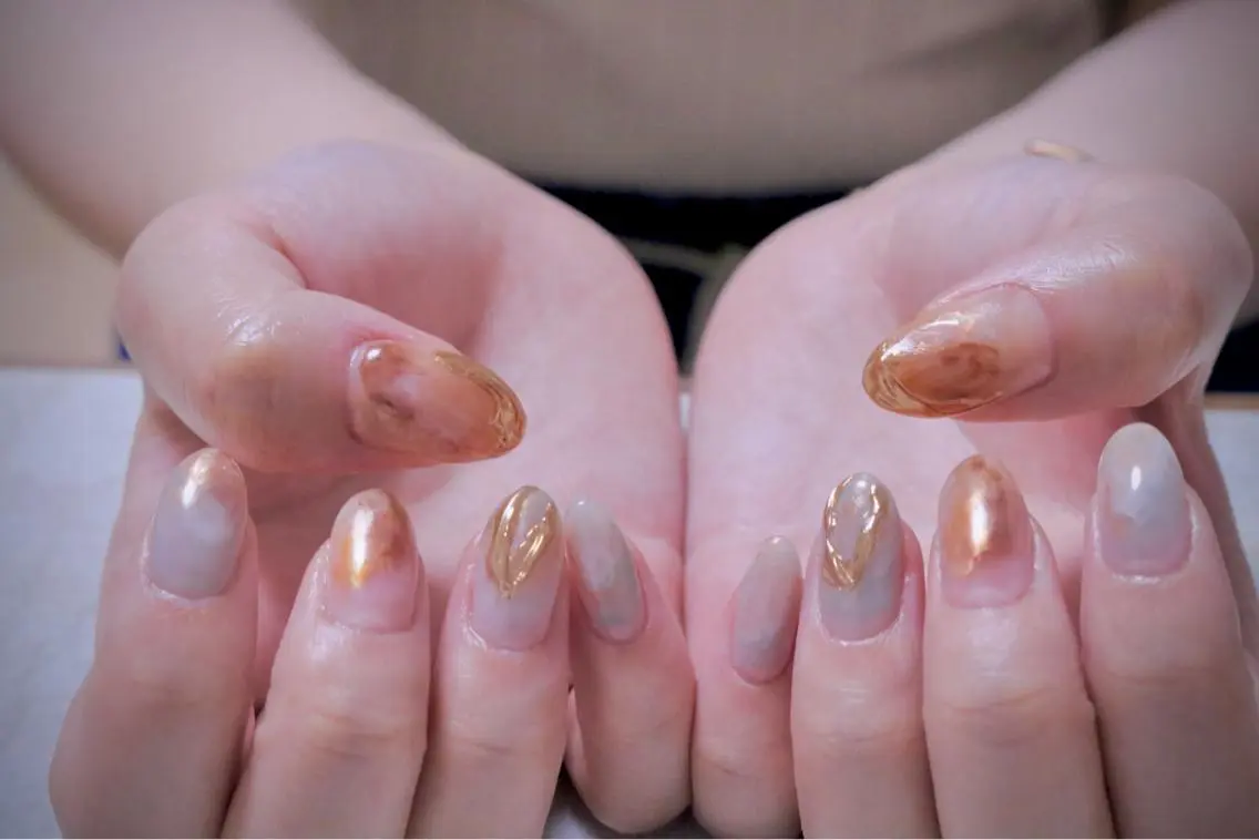 ネイル オーロラネイル カジュアル フラッシュネイル ジェルネイル ラメ(グリッター) ハンドネイル MH Nailのネイルデザイン