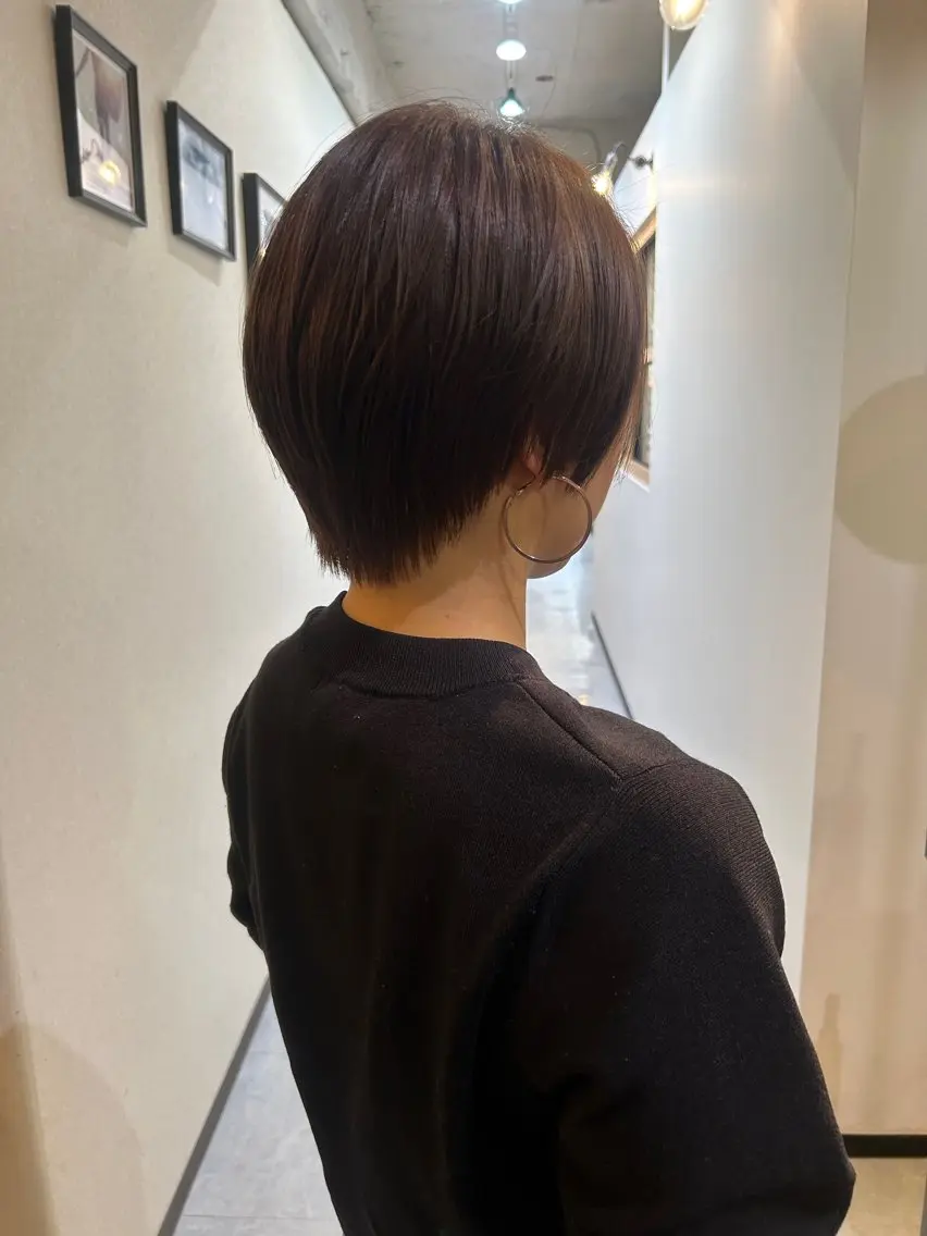 ショート カット ヘアカラー トリートメント CARICIA 白木 由里加/新栄のヘアスタイル