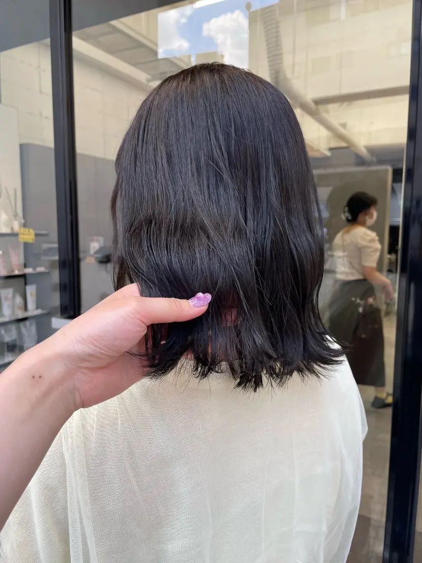 ミディアム カラー ヘアアレンジ カット ヘアカラー トリートメント 青髪特化🩵 ダブルカラーのヘアスタイル