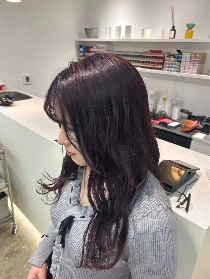 カラー H I ＮＡのヘアスタイル