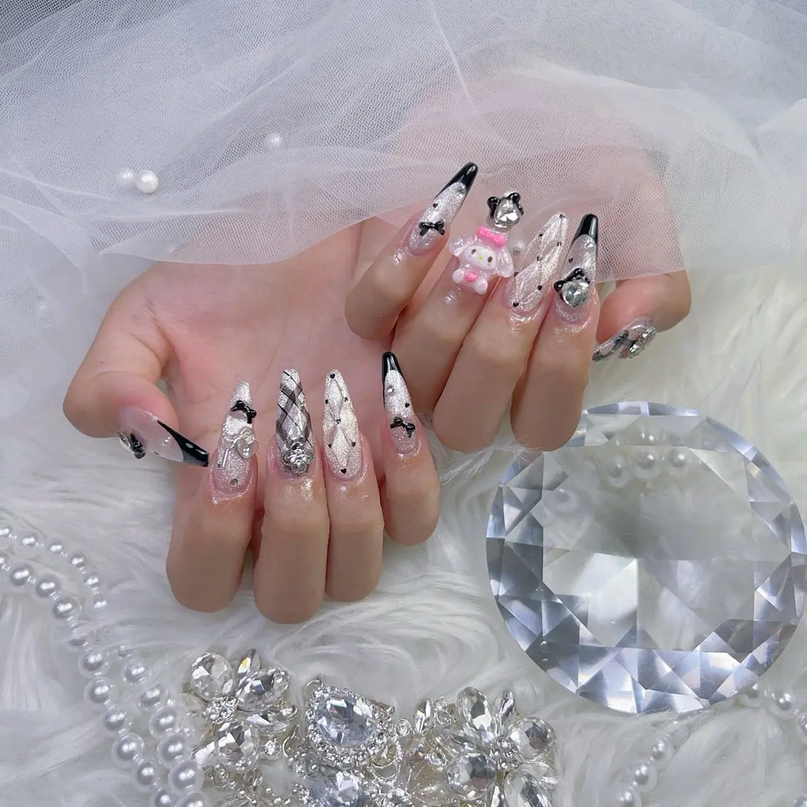 ネイル アートネイル オーロラネイル チークネイル 長さ出し フットネイル Miya _nailのネイルデザイン