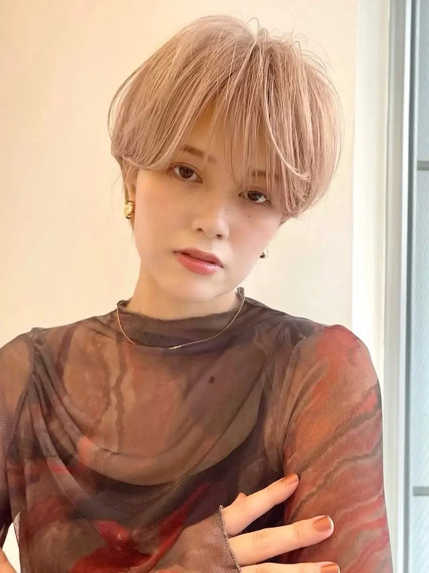 ショート ハンサムショート 丸みショート イエローカラー 韓国風ヘア レイヤーカット カット ヘアカラー ショート・ボブ特化 mahoのその他イメージ