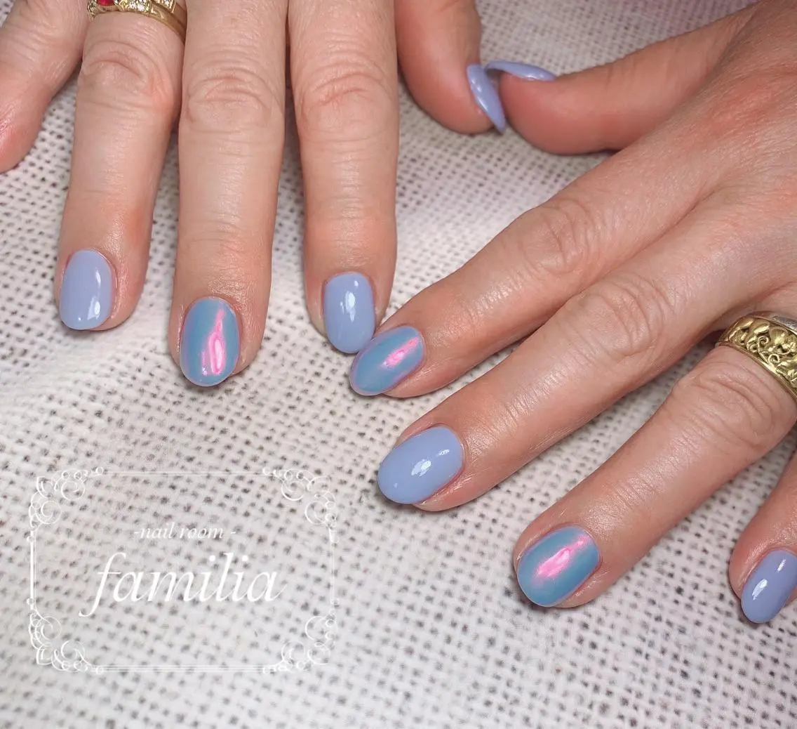 ネイル オーロラネイル ハンドネイル -nailroom- familiaのネイルデザイン