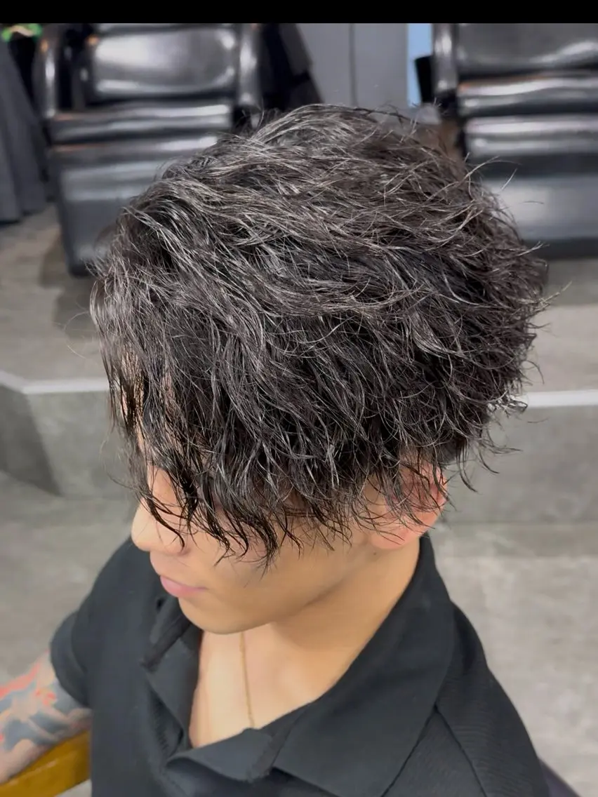 パーマ メンズ カット パーマ トリートメント 大阪メンズ 美容師井上智博のヘアスタイル