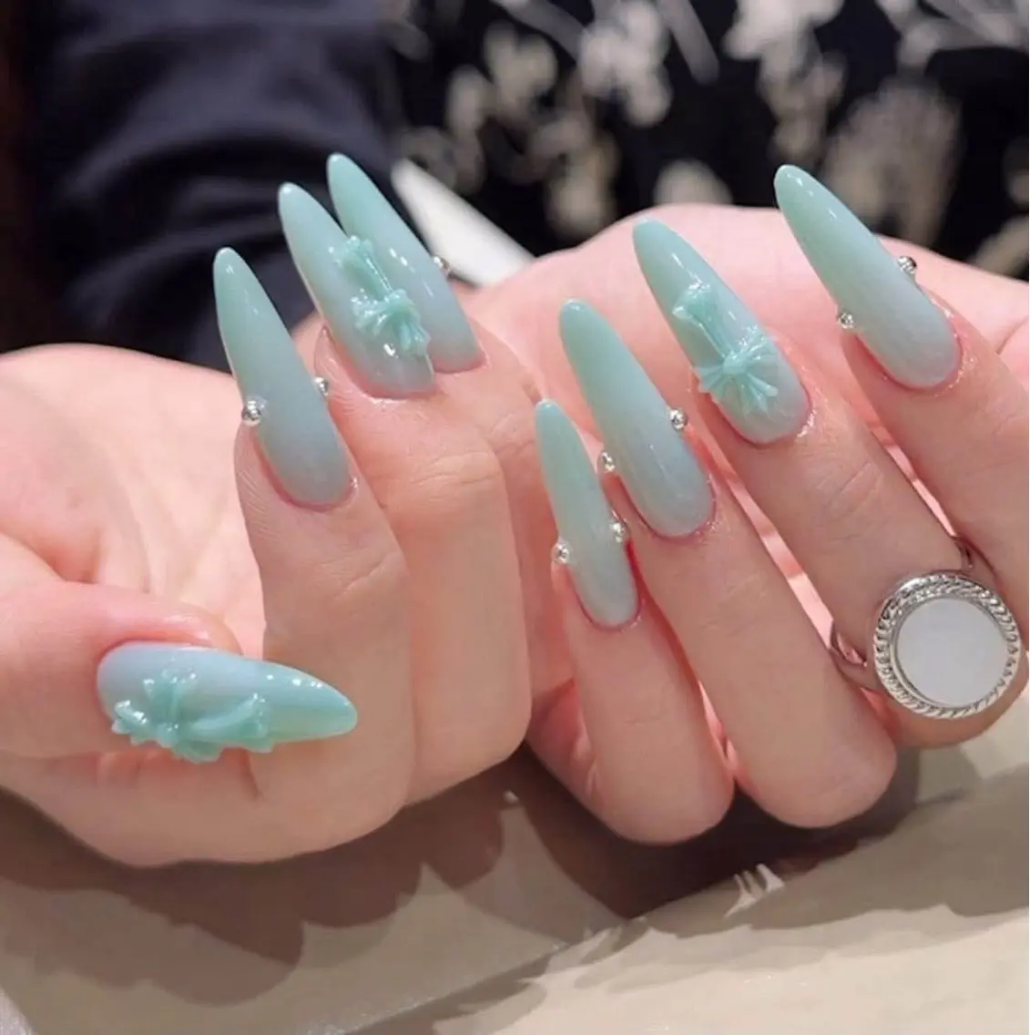 セミロング T&D NailSalonのネイルデザイン