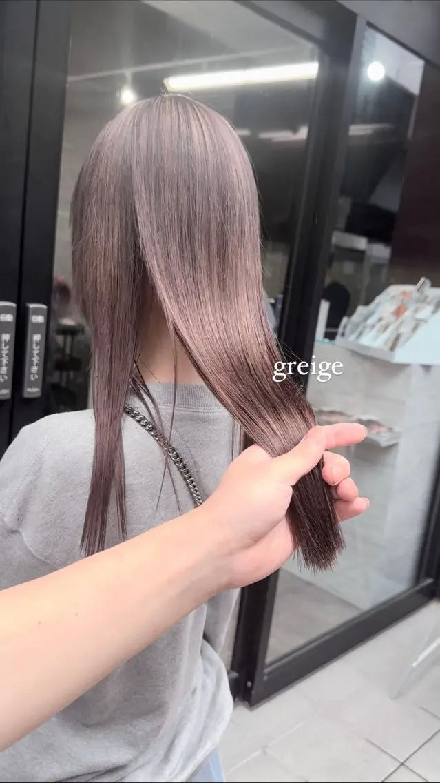 セミロング カラー 🩷  ayaka 🩷のヘアスタイル