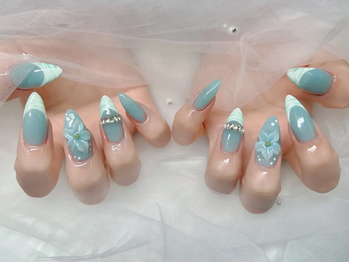 ネイル ブルー チークネイル ドット フレンチネイル ジェルネイル ハンドネイル Kei Nail 長さ出し 付け放題のネイルデザイン
