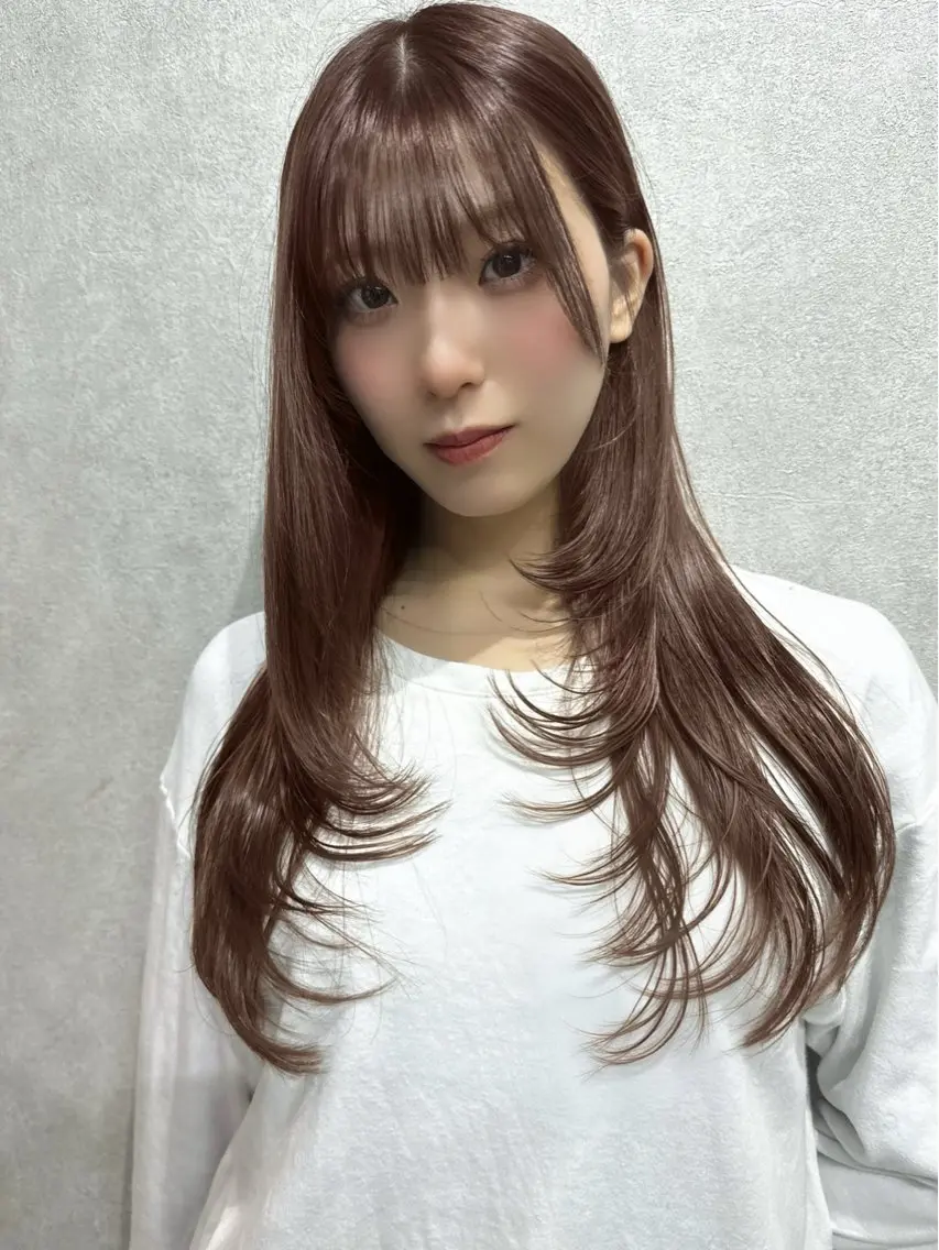 ロング カラー レイヤーカット AIRI layer cut hairのヘアスタイル