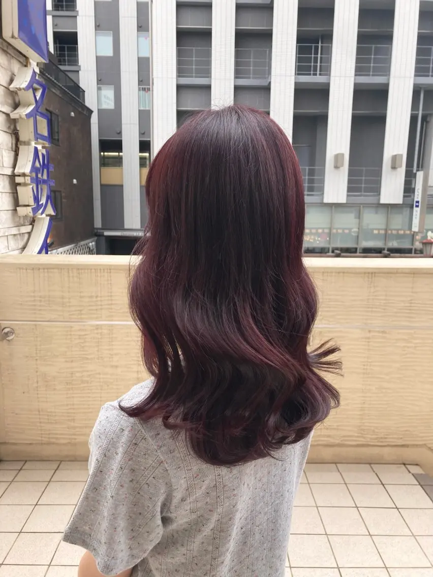 ロング カラー ブリーチ ブリーチなしカラー レッドカラー ヘアカラー ピンクカラー🎀 米津 美佑のヘアスタイル