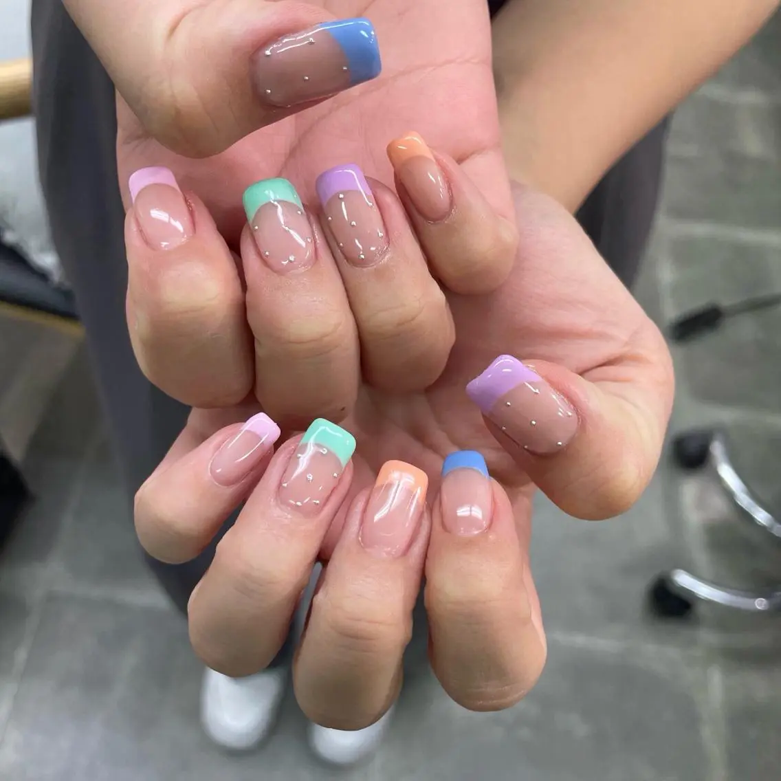 ネイル アートネイル フレンチネイル ジェルネイル ニュアンスネイル スカルプネイル nailstudio eviz新宿店のネイルデザイン