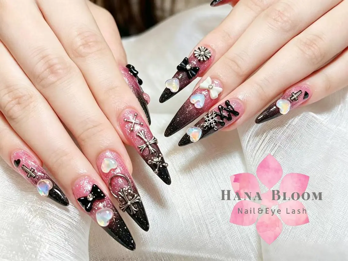 ネイル 長さ出し フットネイル フレンチネイル ジェルネイル ガーリー ハンドネイル ハンドケア Hana Bloom Nail💗YUIのネイルデザイン
