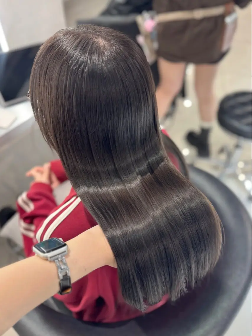 セミロング カラー ヘアカラー トリートメント 🐈⬛カチモリ/暖 色/𝐌𝐢𝐤𝐮のヘアスタイル