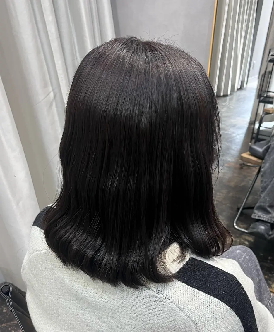 ミディアム カラー ダークグレー ダークグレージュ グレージュ 韓国風ヘア ヘアカラー 透明感カラー/パーマ 🌀アオノのヘアスタイル