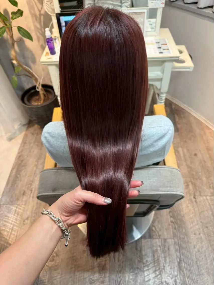 カラー 久保田 萌愛のヘアスタイル