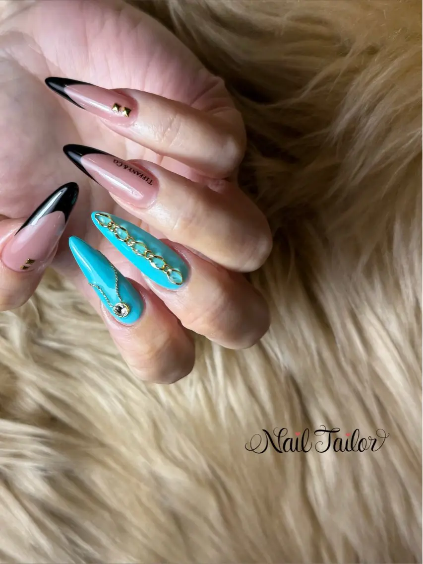 ネイル ブルー フレンチネイル ゴールド ロングネイル スカルプネイル ハンドネイル NailTailor ネイルテイラーのネイルデザイン