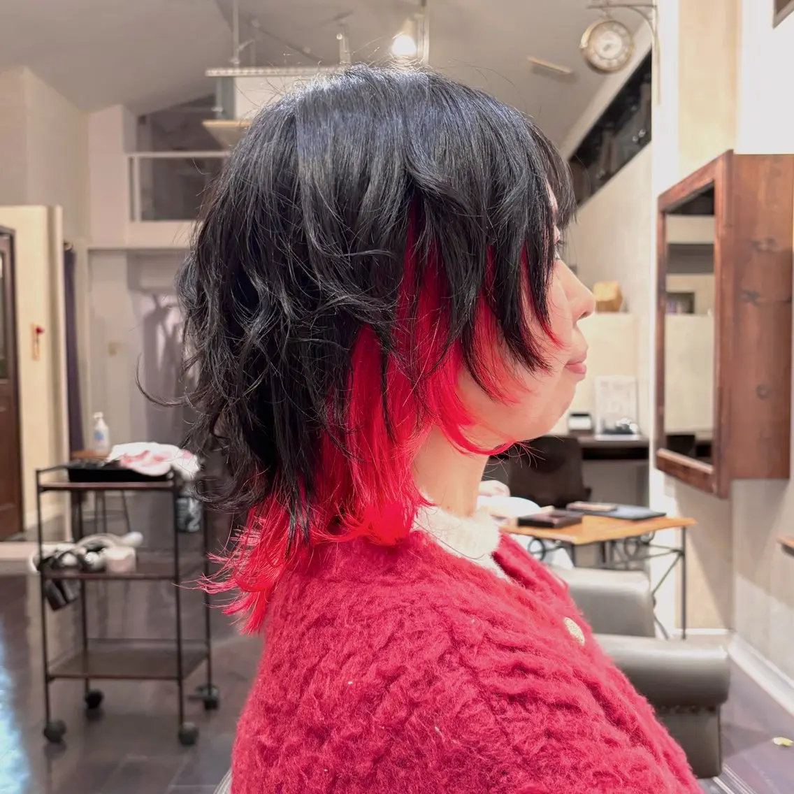 セミロング カット ヘアカラー roost 優のヘアスタイル