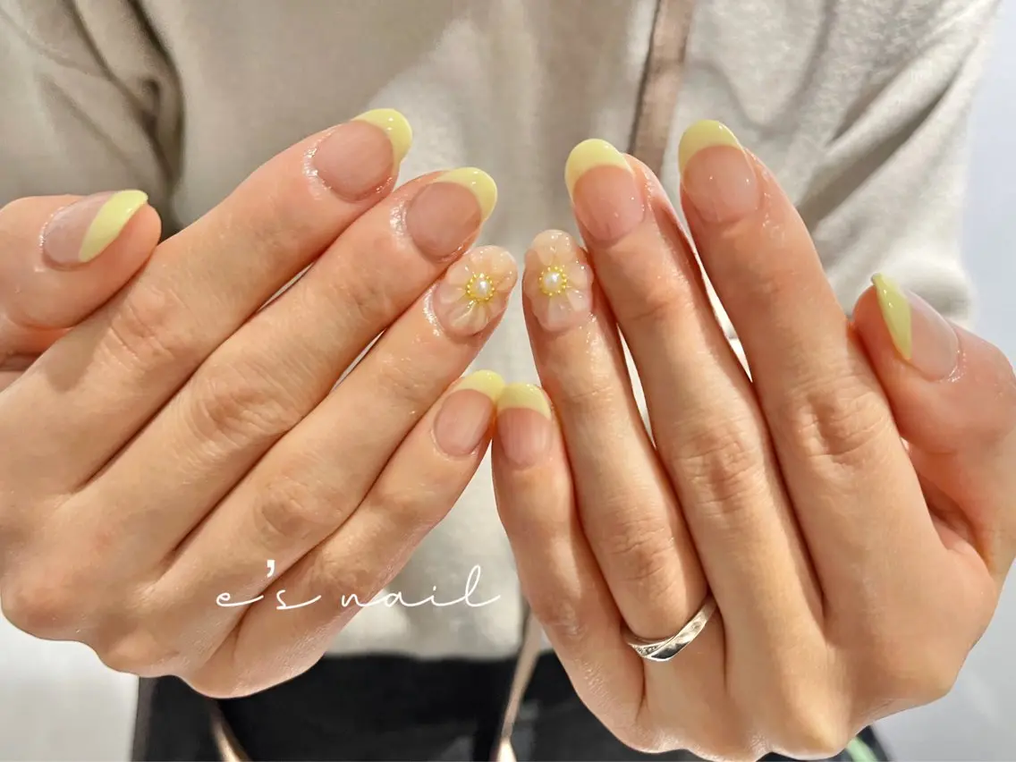ネイル ハンドネイル ハンドケア e’s nail Lumièreのネイルデザイン