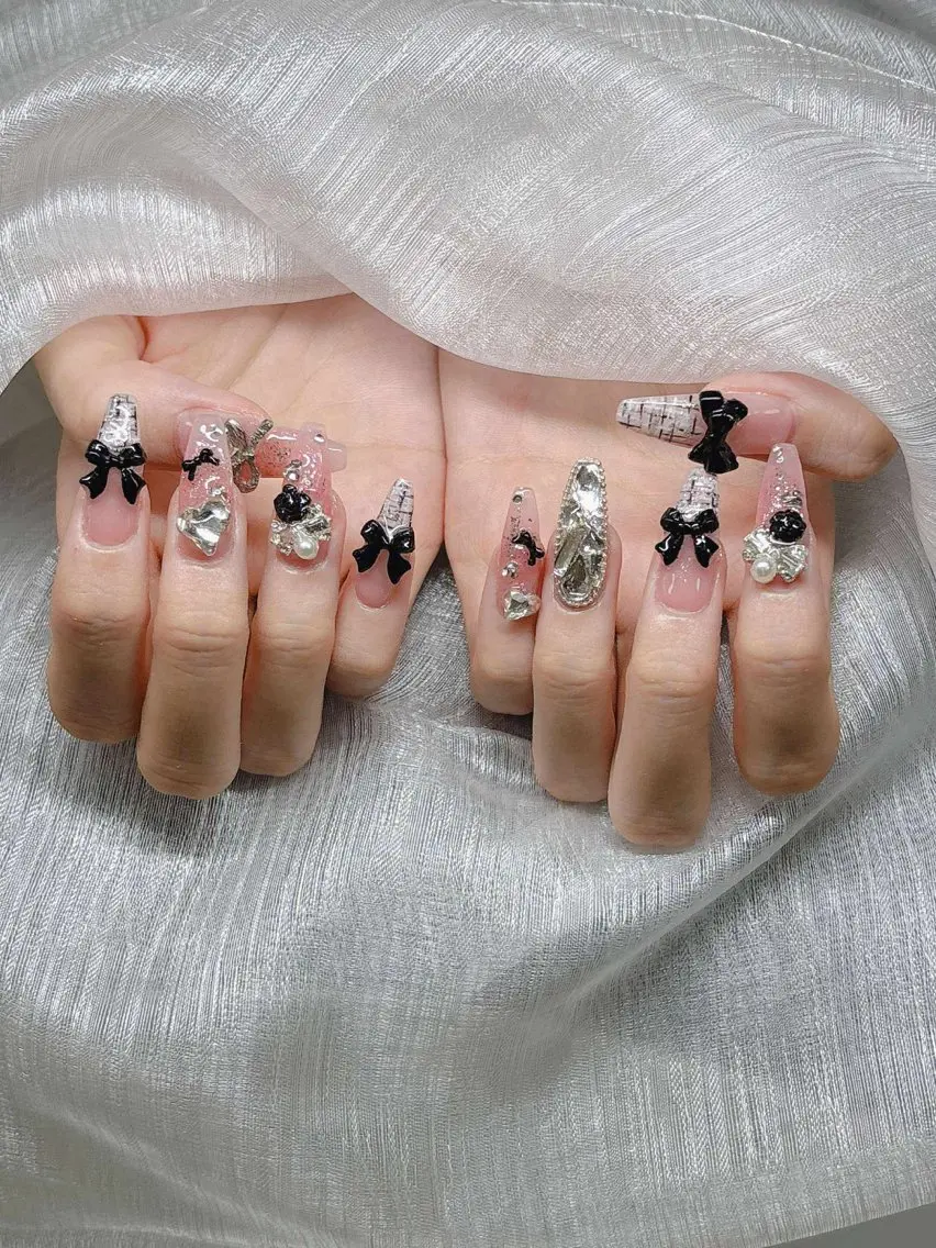 ネイル ハンドネイル Lee Nailsのネイルデザイン