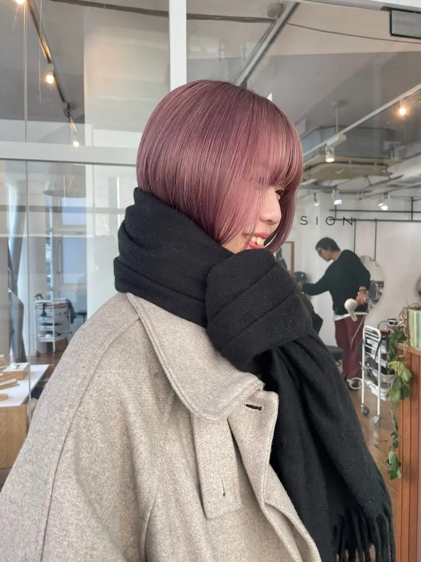 ショート カラー ヘアカラー トリートメント chiharu ボブ/レイヤーのヘアスタイル