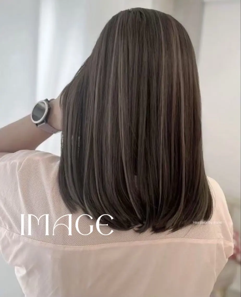 カラー ハイライトカラー 🤍モテレディヘア 🤍Hitohaのヘアスタイル