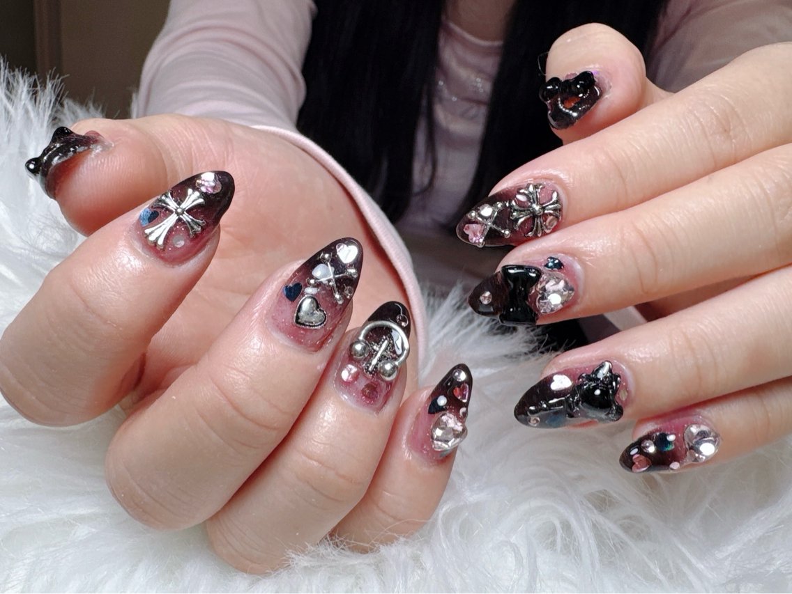ネイル ブラウン フレンチネイル 韓国ネイル マグネットネイル ニュアンスネイル ハンドネイル ハンドケア Hara Nail 【持ち込みOK】のネイルデザイン
