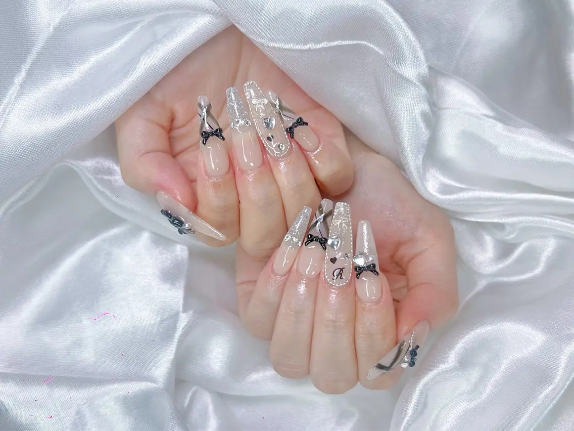 ネイル 長さ出し ネイルチップ Lya Nail Salonのネイルデザイン