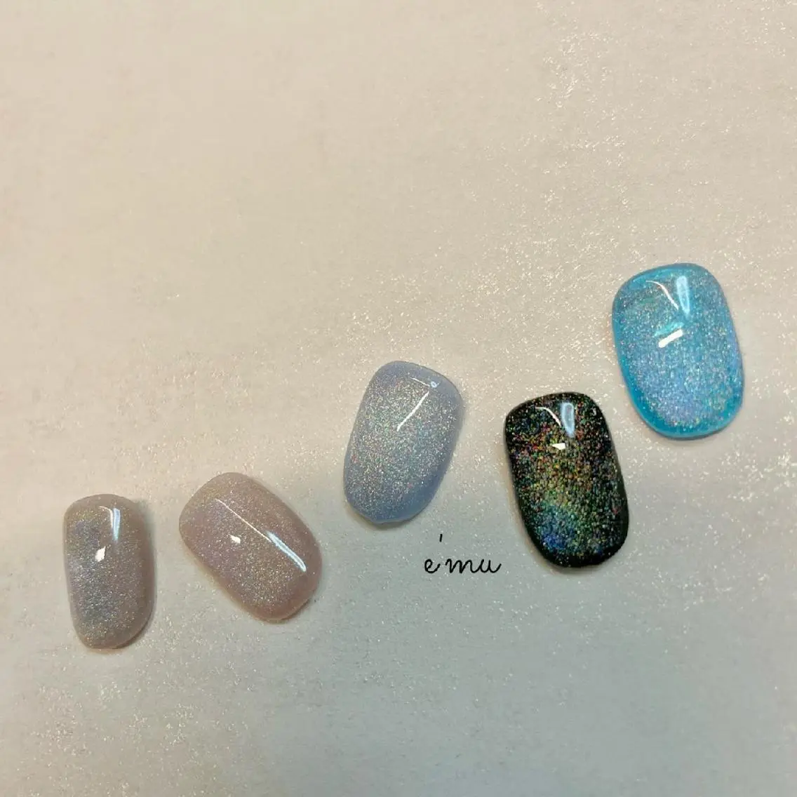ネイル キラキラネイル 韓国ネイル マグネットネイル ハンドネイル nail salon e'mu💐のネイルデザイン