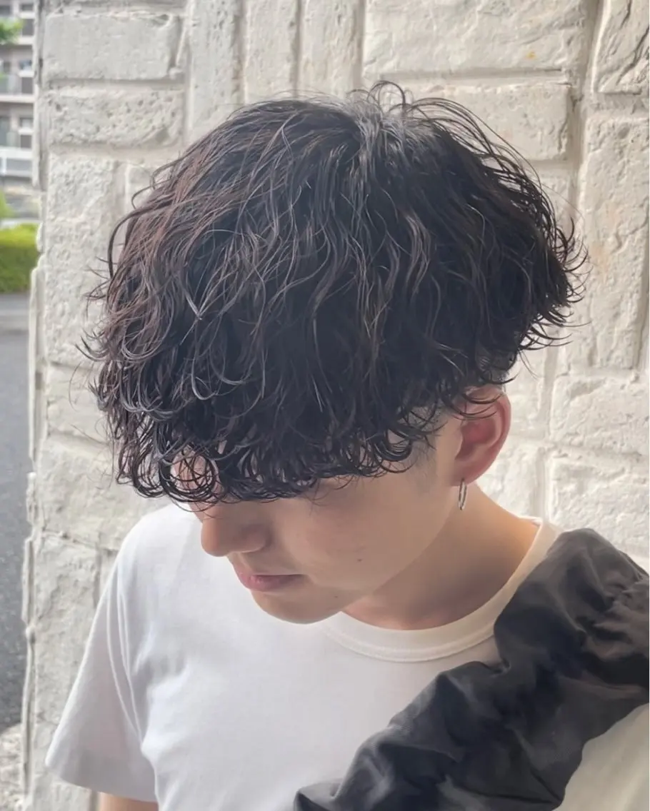 パーマ メンズ メンズパーマ 波巻きパーマ アタ ムのヘアスタイル