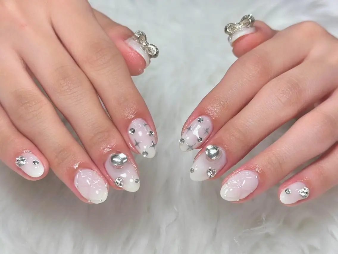 ネイル AURA NAIL 上前津のネイルデザイン