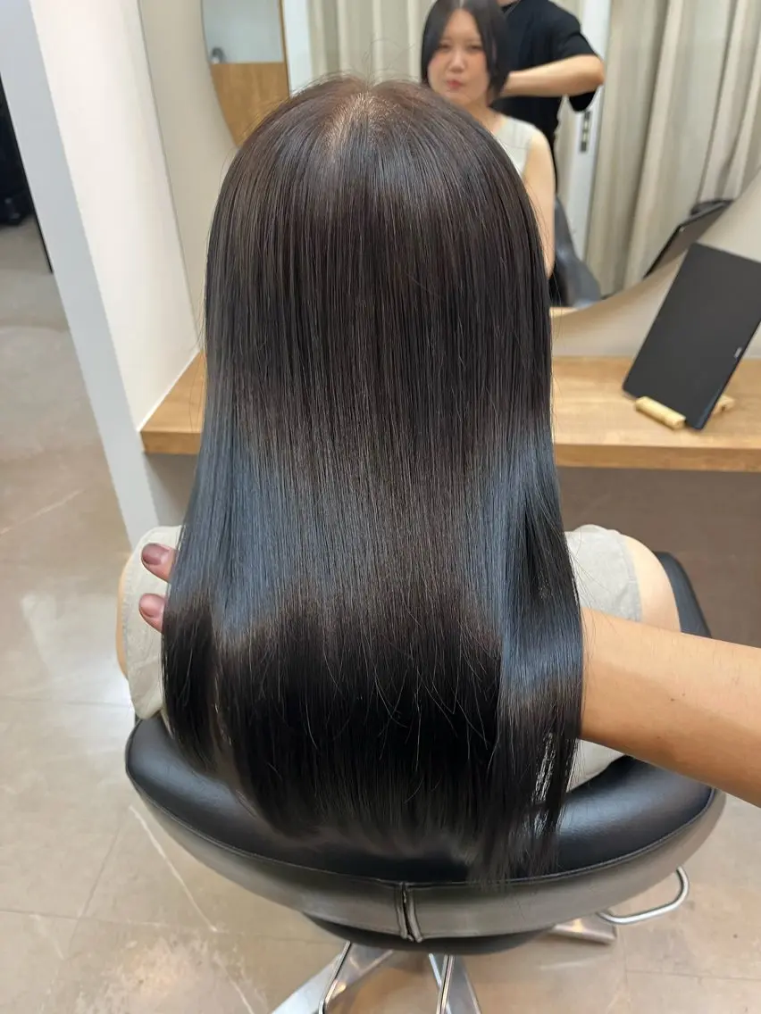 セミロング 美容師歴13年 川口のヘアスタイル