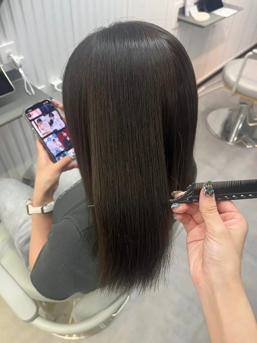 ミディアム 縮毛矯正 縮毛矯正 松井 咲樹のヘアスタイル