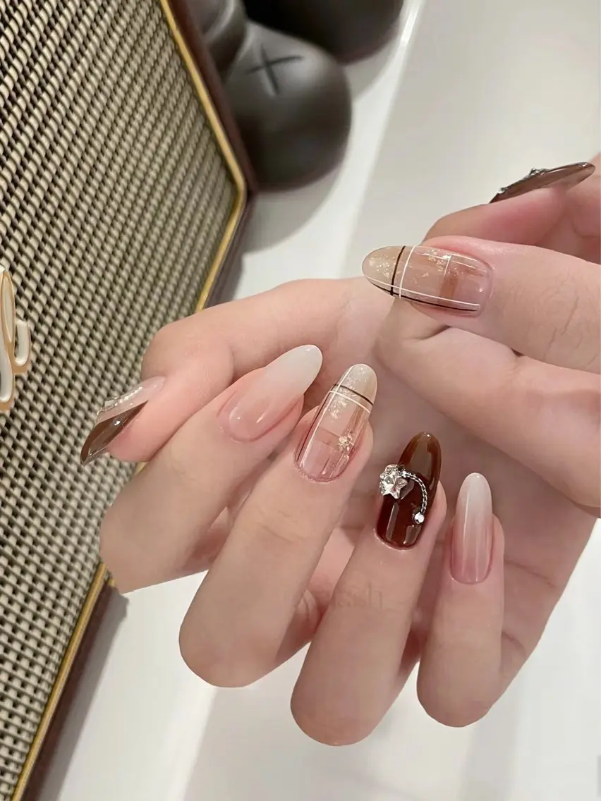 ネイル ハンドネイル 🦋Minmin nail salonのネイルデザイン