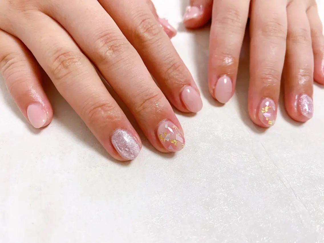 ネイル オーロラネイル フラワーネイル フットネイル フレンチネイル ジェルネイル mogunail &blowのネイルデザイン