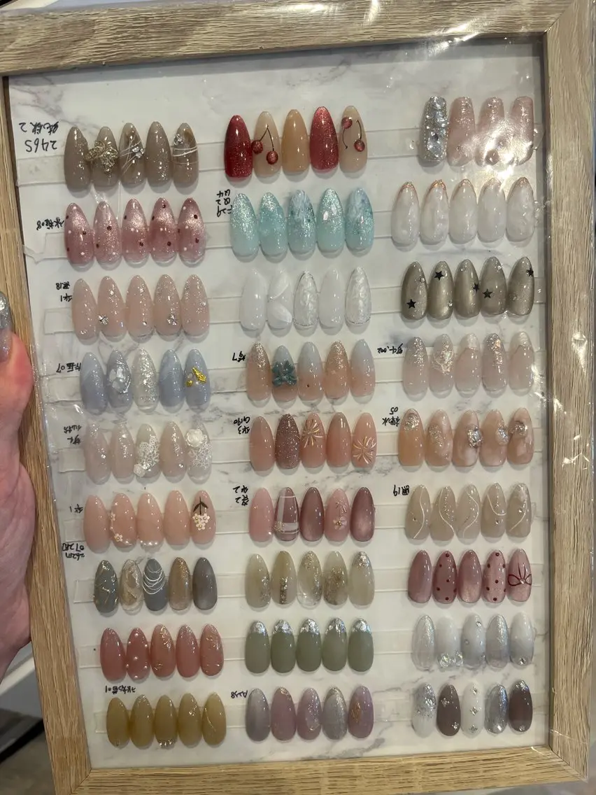 ネイル ハンドネイル 池田 もえのネイルデザイン