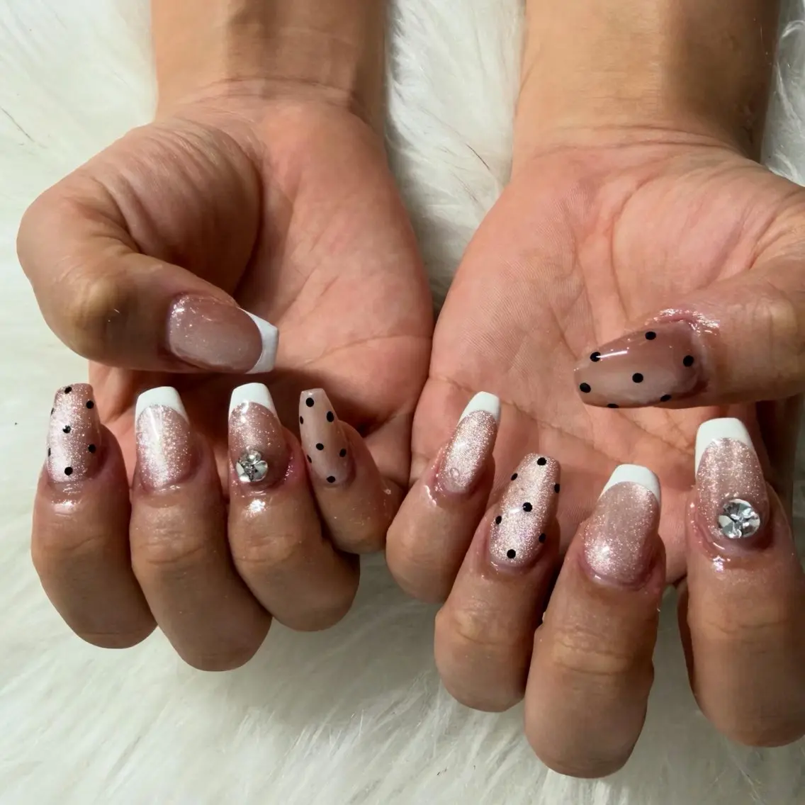 セミロング ハンドネイル mao .のネイルデザイン