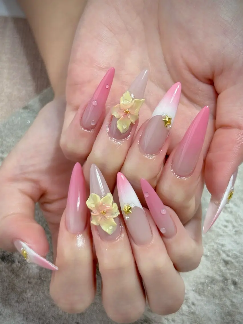 ロング ハンドネイル Rola kira 麗のネイルデザイン