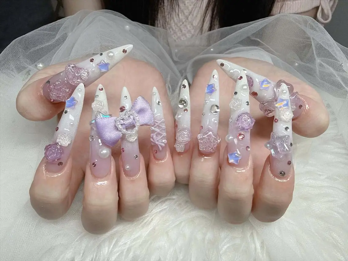 ネイル フレンチネイル ジェルネイル ハロウィン 韓国ネイル マグネットネイル ハンドネイル H.baby Nail Salonのネイルデザイン