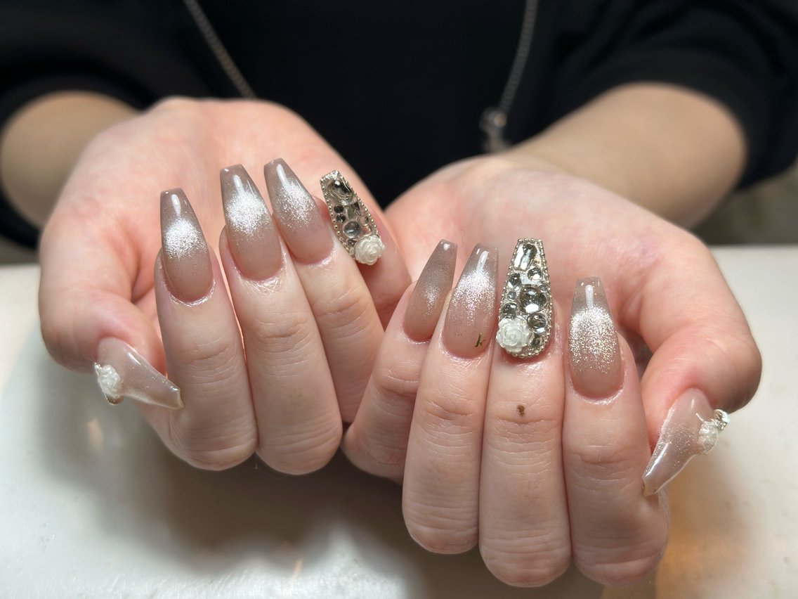 ネイル アニマル柄 ブラウン フットネイル フレンチネイル 韓国ネイル Lisa Nail Salonのネイルデザイン