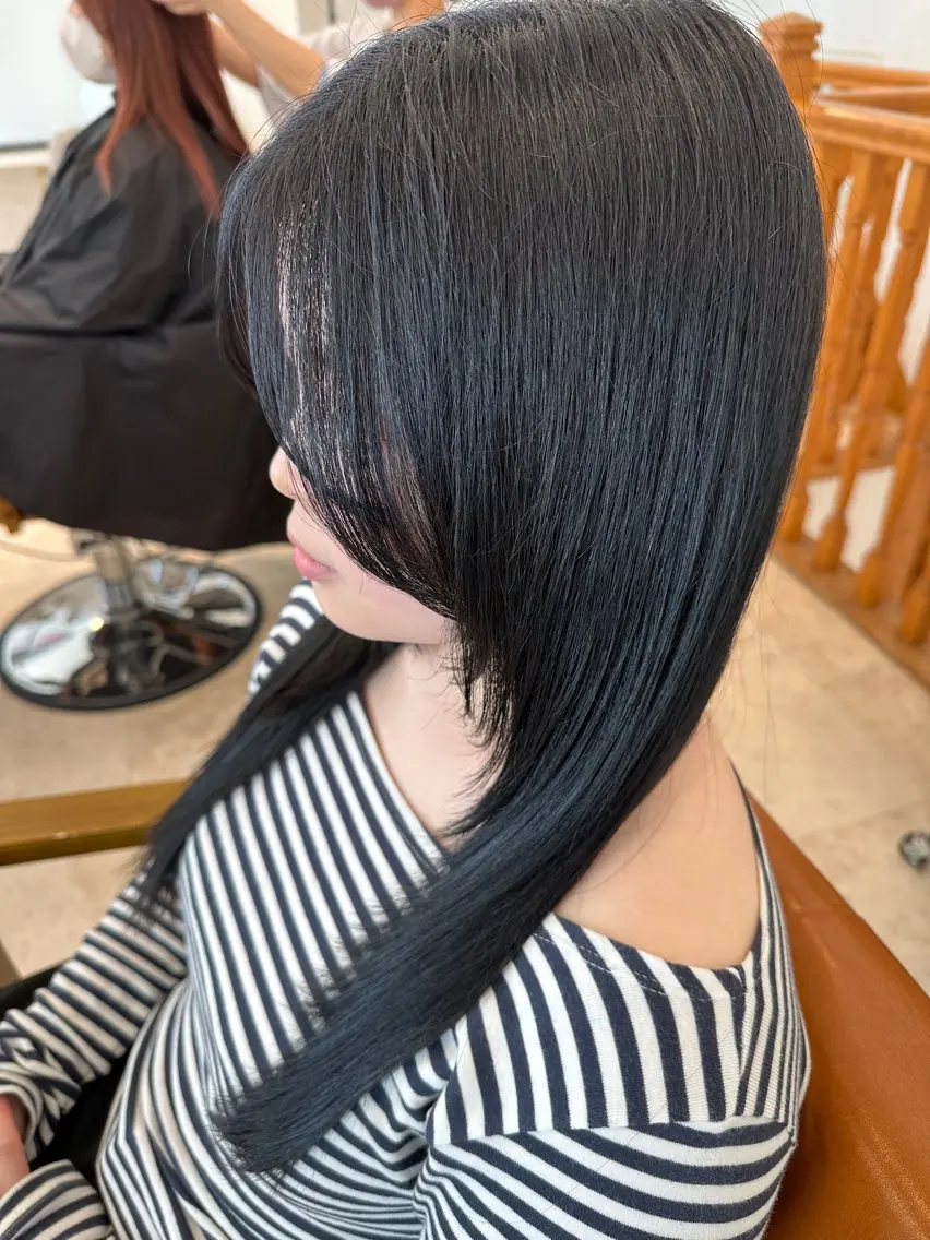 カラー ブリーチ ブリーチなしカラー 山口 珠莉のヘアスタイル