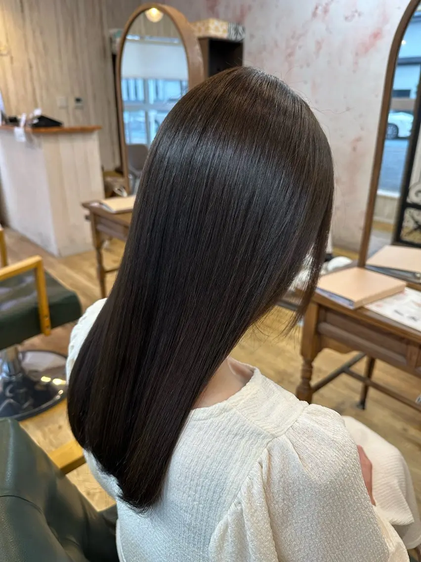 ロング ヘアカラー トリートメント 艶髪/髪質改善 /透明感カラー/鴻巣のヘアスタイル