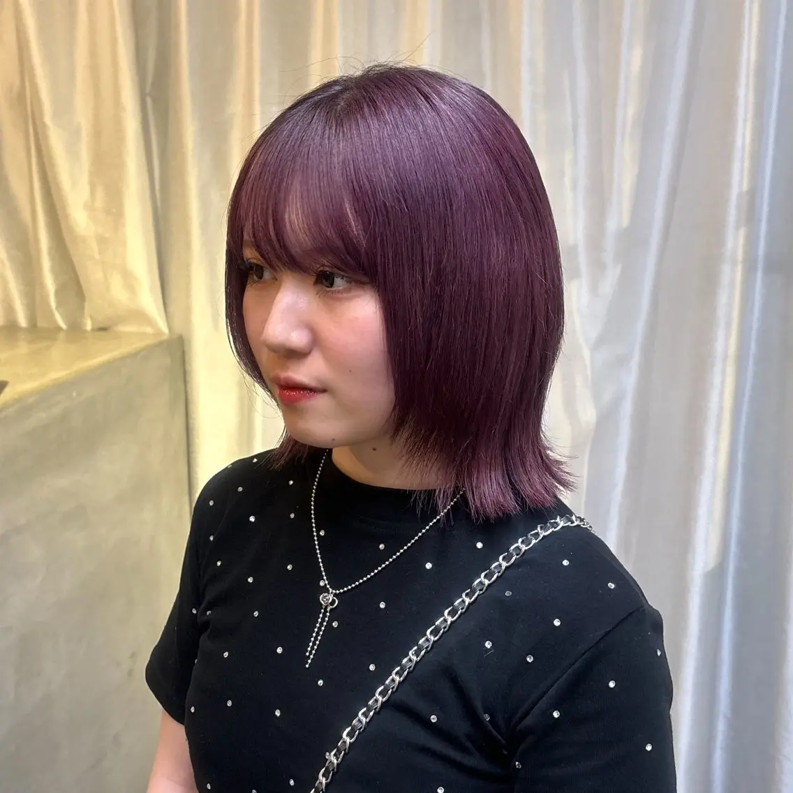 カラー ブリーチ ラベンダーカラー ヘアカラー めい/透明感カラー /レイヤー/ボブのヘアスタイル