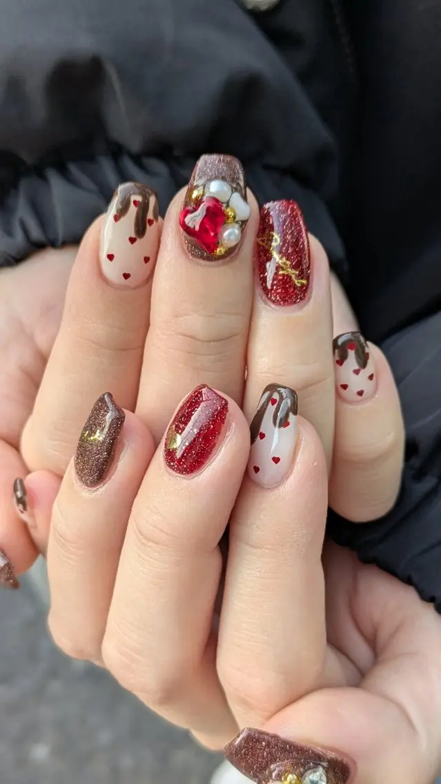 ネイル ハート シンプルネイル バレンタイン ハンドネイル m&pPrivate nailsalonのネイルデザイン