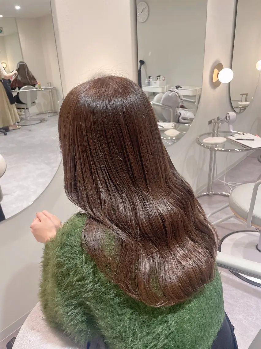 ロング 廣岡 采音のヘアスタイル
